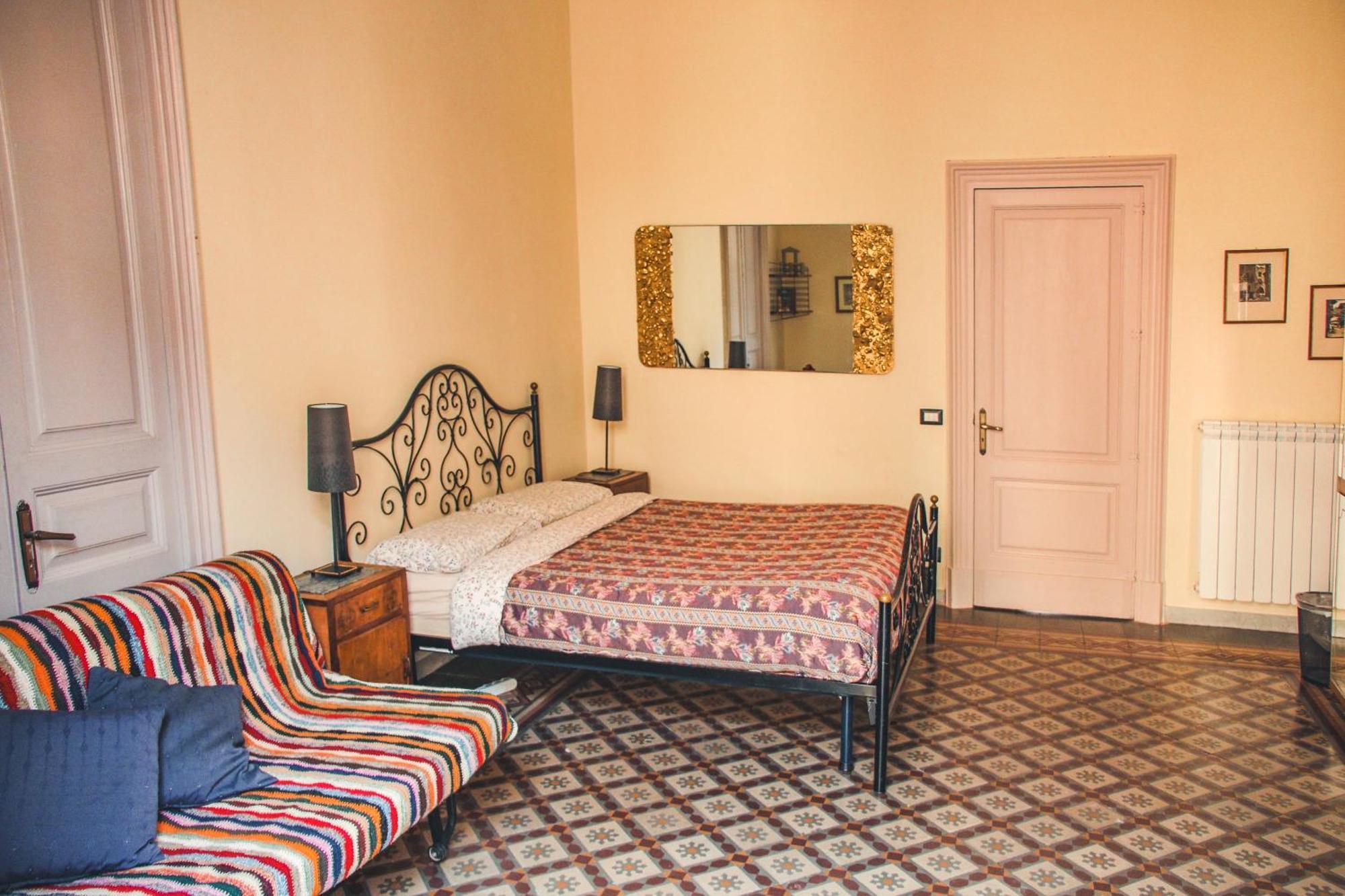 Casa Verdi - House of Travelers Catania Esterno foto