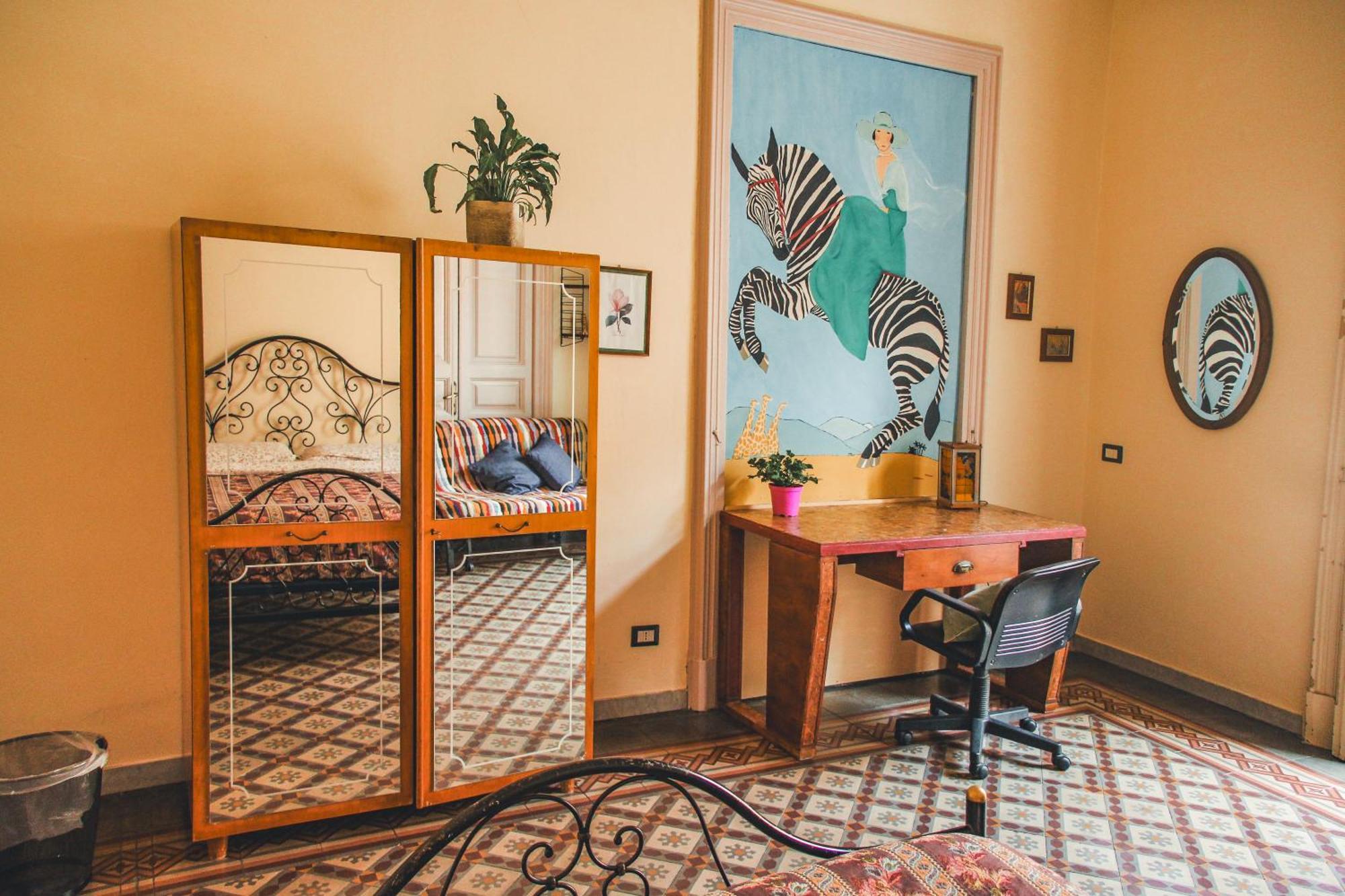 Casa Verdi - House of Travelers Catania Esterno foto