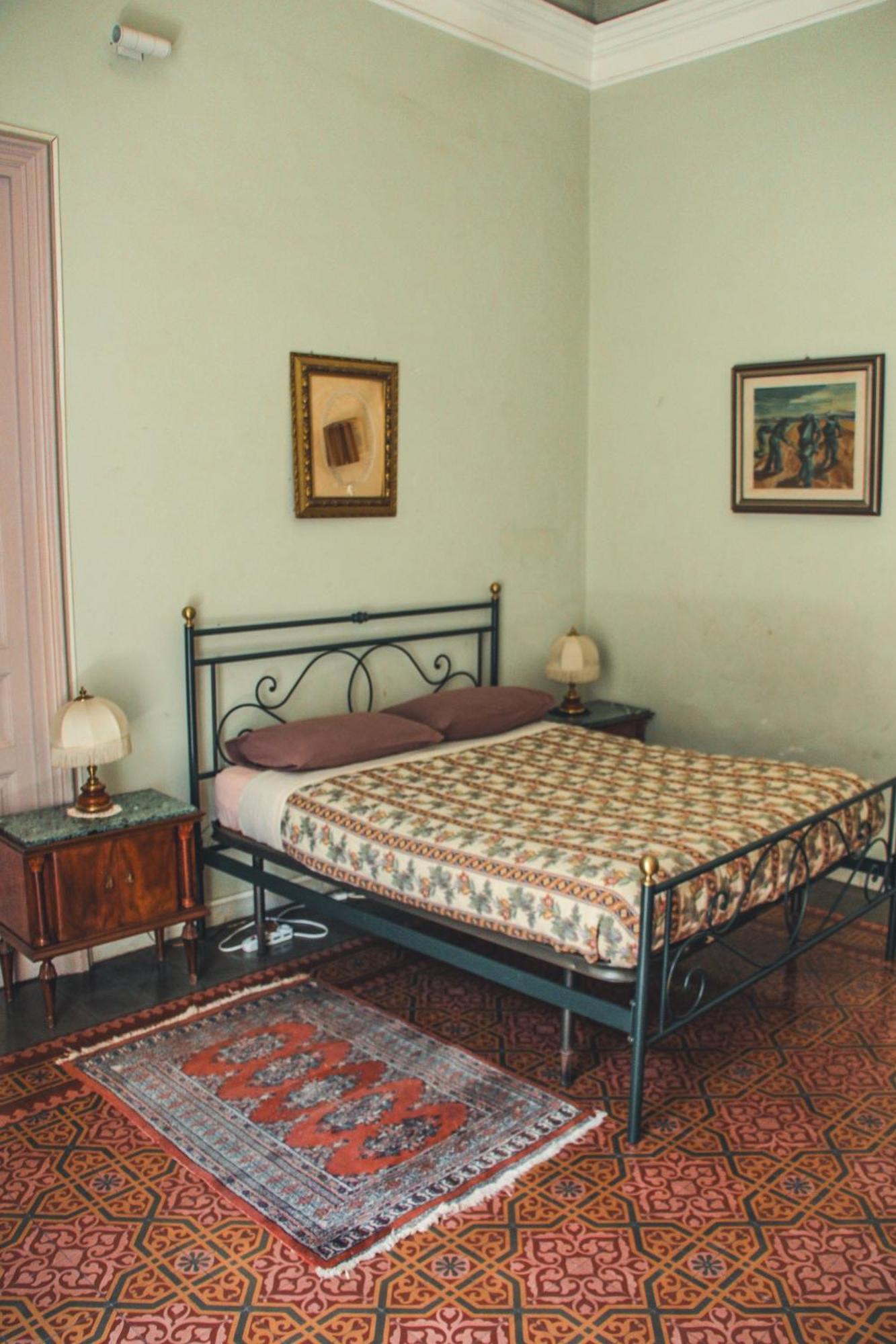 Casa Verdi - House of Travelers Catania Esterno foto